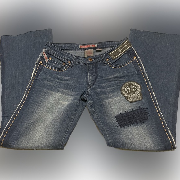 Parasuco Ergonomic Flared Jeans - Picture 1 of 8